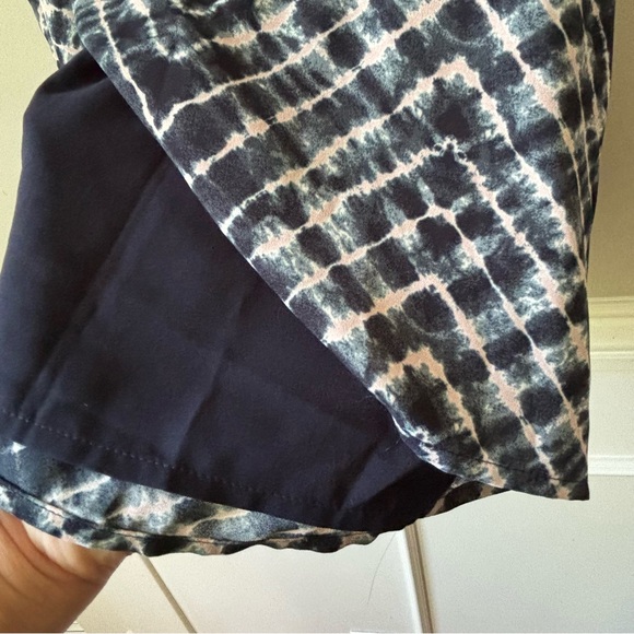 Banana Republic camisole - Picture 4 of 7